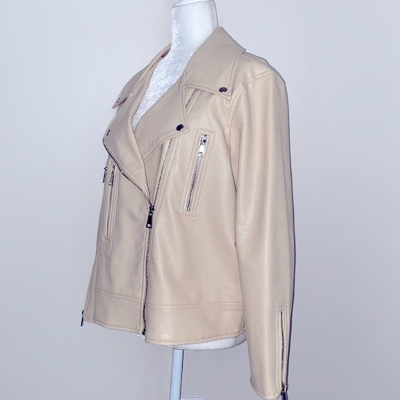 NWOT Elizabeth and James vegan leather biker jacket - Picture 3 of 11